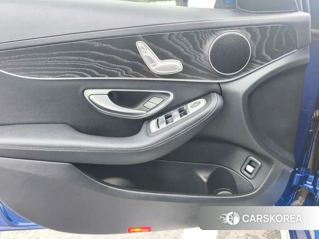 Mercedes-Benz Class C id 4387270 из Китая 16