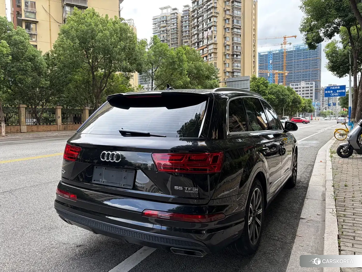 Audi Q7 id 4628279 из Китая 31