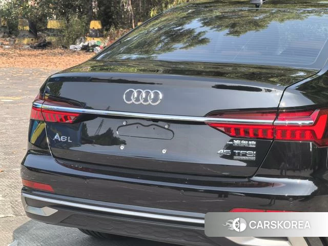 Audi A6L id 4278776 из Китая 18