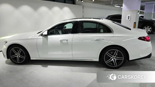 Mercedes-Benz E-Class W214 id 4584157 из Кореи 18