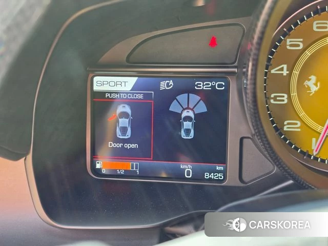 Ferrari F8 Tributo id 4580522 из Кореи 18
