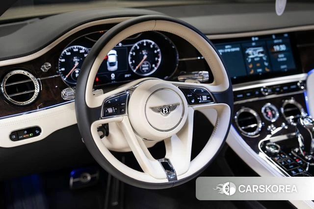 Bentley Continental GT 3rd Generation id 4754747 из Кореи 8
