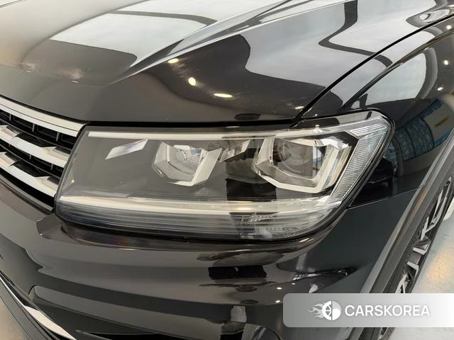 Volkswagen Tiguan L id 4263378 из Китая 18