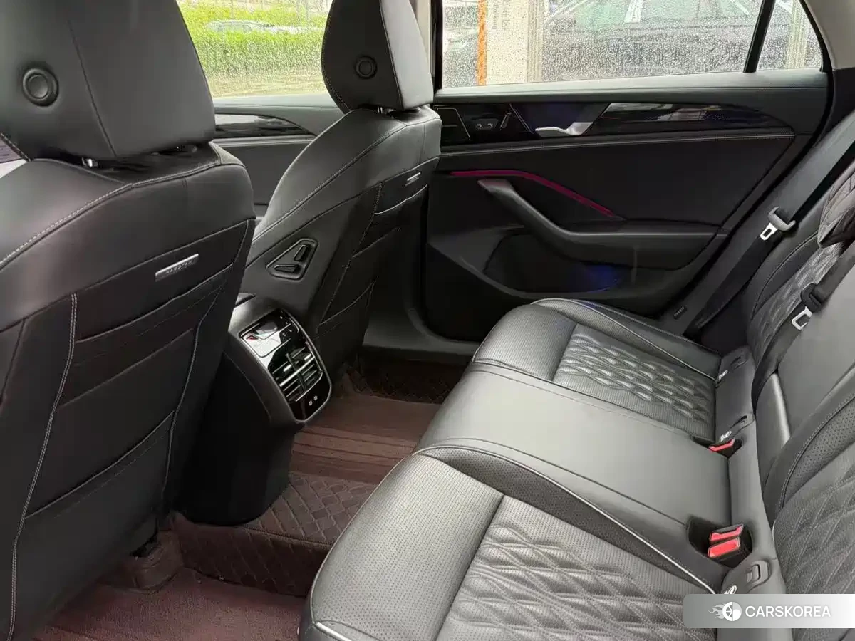 Volkswagen Magotan id 4649314 из Китая 8