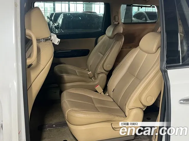 Kia The New Carnival id 2713046 из Кореи 18