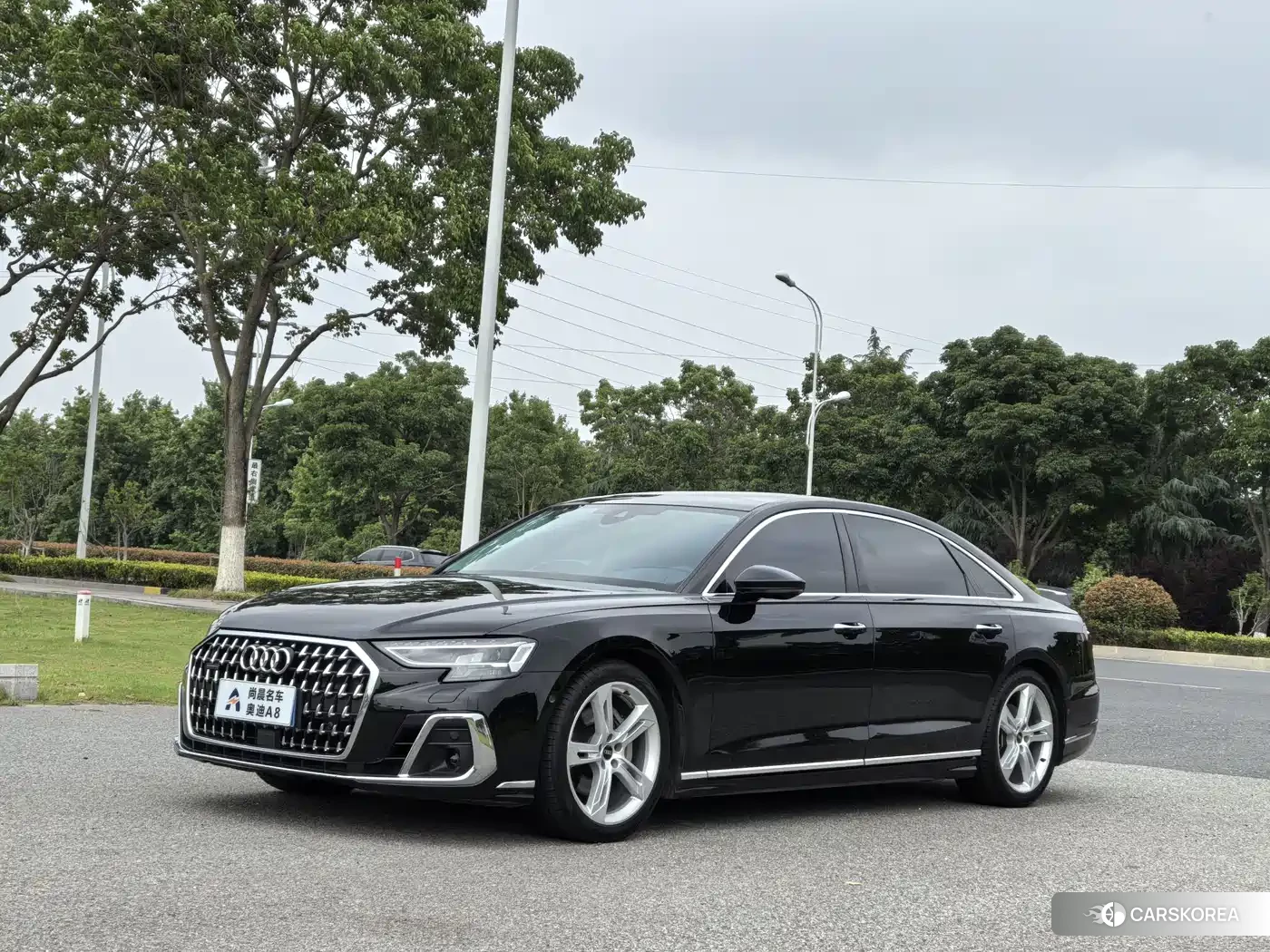 Audi A8 id 4583893 из Китая 15