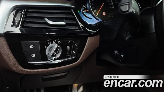 BMW 5 Series (G30) id 2525828 из Кореи 18