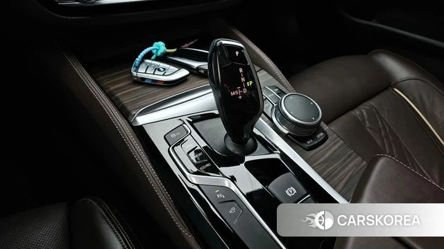 BMW 5 Series (G30) id 4698404 из Кореи 31