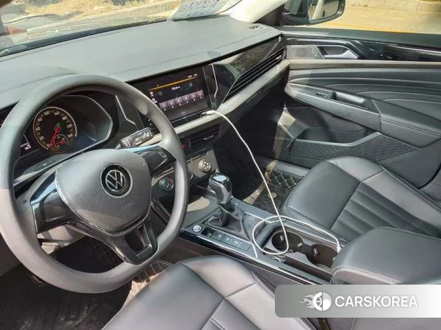 Volkswagen Passat id 4240920 из Китая 8