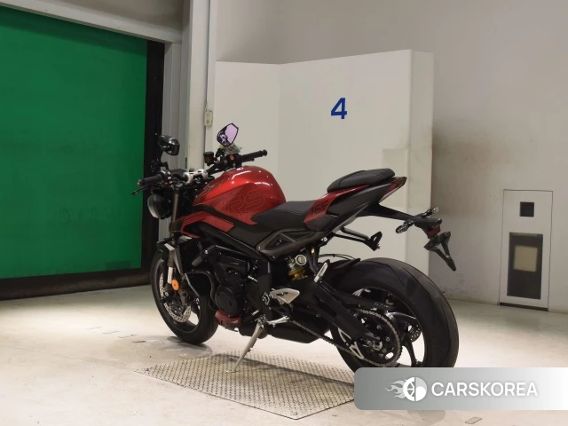 Triumph STREET TRIPLE 765 RS id 4386992 из Японии 9