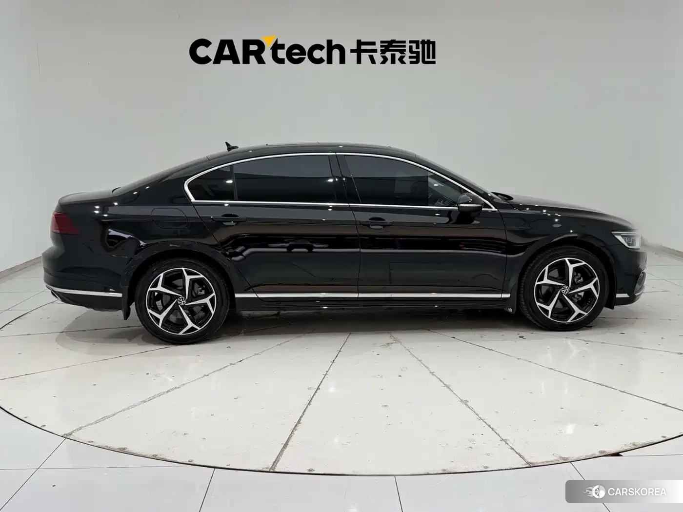 Volkswagen Magotan id 4628002 из Китая 24