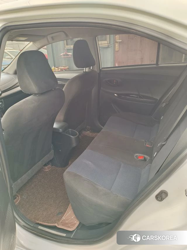 Toyota YARIS L to enjoy id 4227957 из Китая 8