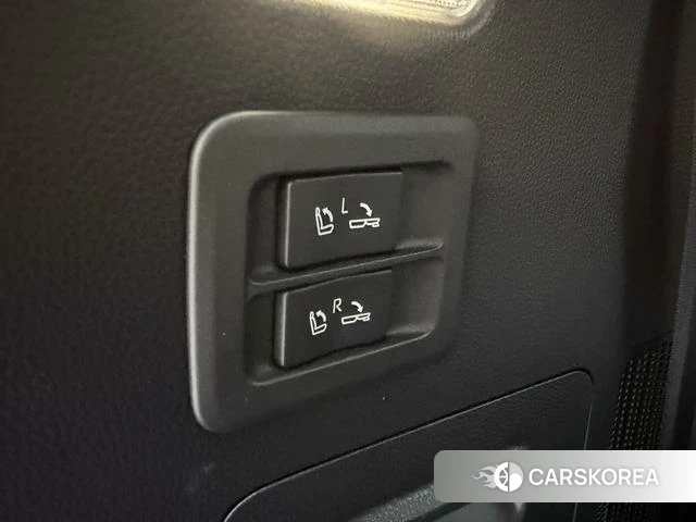 Toyota Land Cruiser (imported) id 4235410 из Китая 25