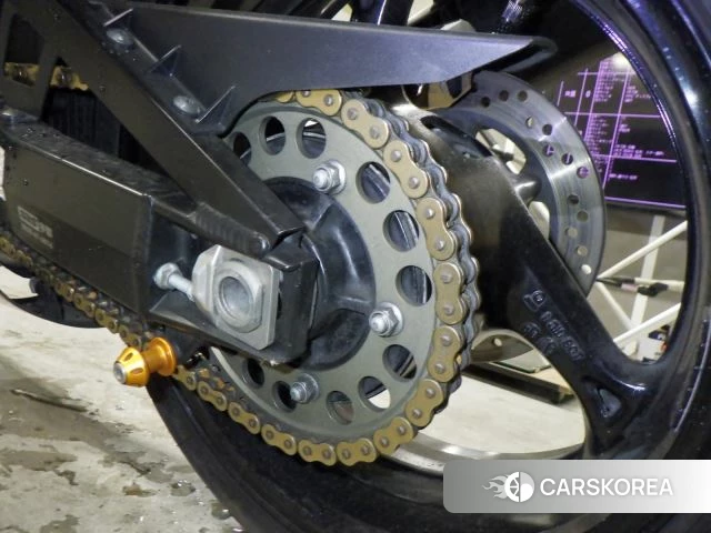 Suzuki GSX1300R HAYABUSA id 3947454 из Японии 32