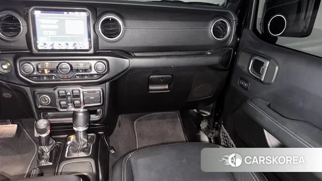 Jeep Wrangler (JL) id 3612425 из Кореи 18