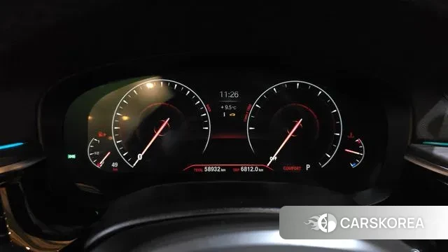 BMW 5 Series (G30) id 3687254 из Кореи 18