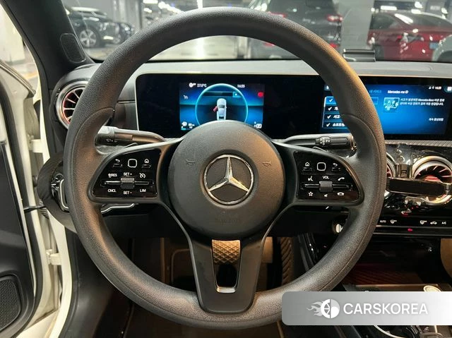 Mercedes-Benz A-Class W177 id 4429711 из Кореи 19
