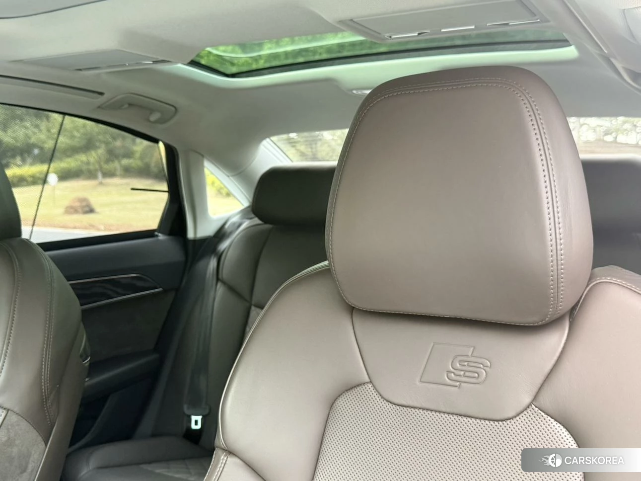 Audi A8 id 4440658 из Китая 12