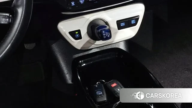 Toyota Prius 4th Generation id 3520484 из Кореи 19