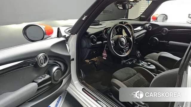 Mini Cooper S id 3533584 из Кореи 19