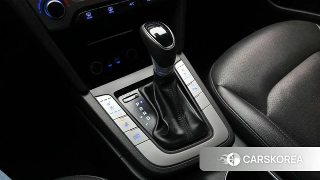 Hyundai Avante AD id 4020446 из Кореи 19