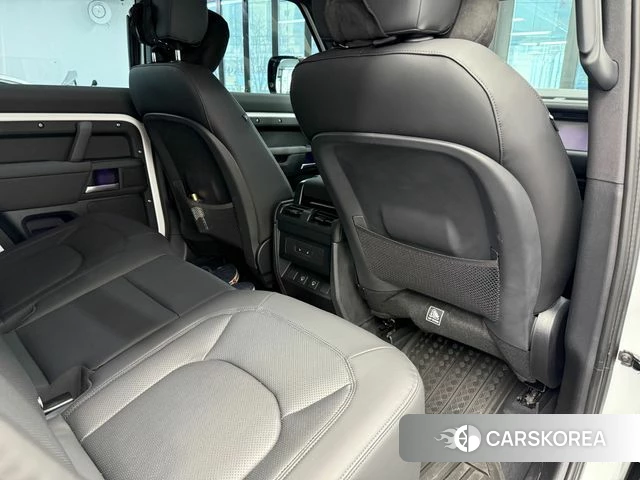 Land Rover Defender (L663) id 4279893 из Кореи 19