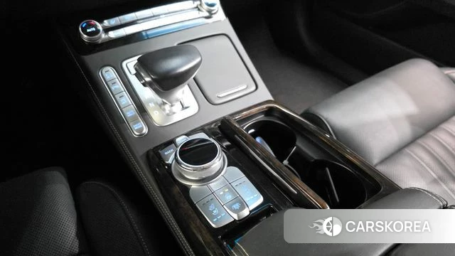 Genesis G90 id 4751051 из Кореи 19