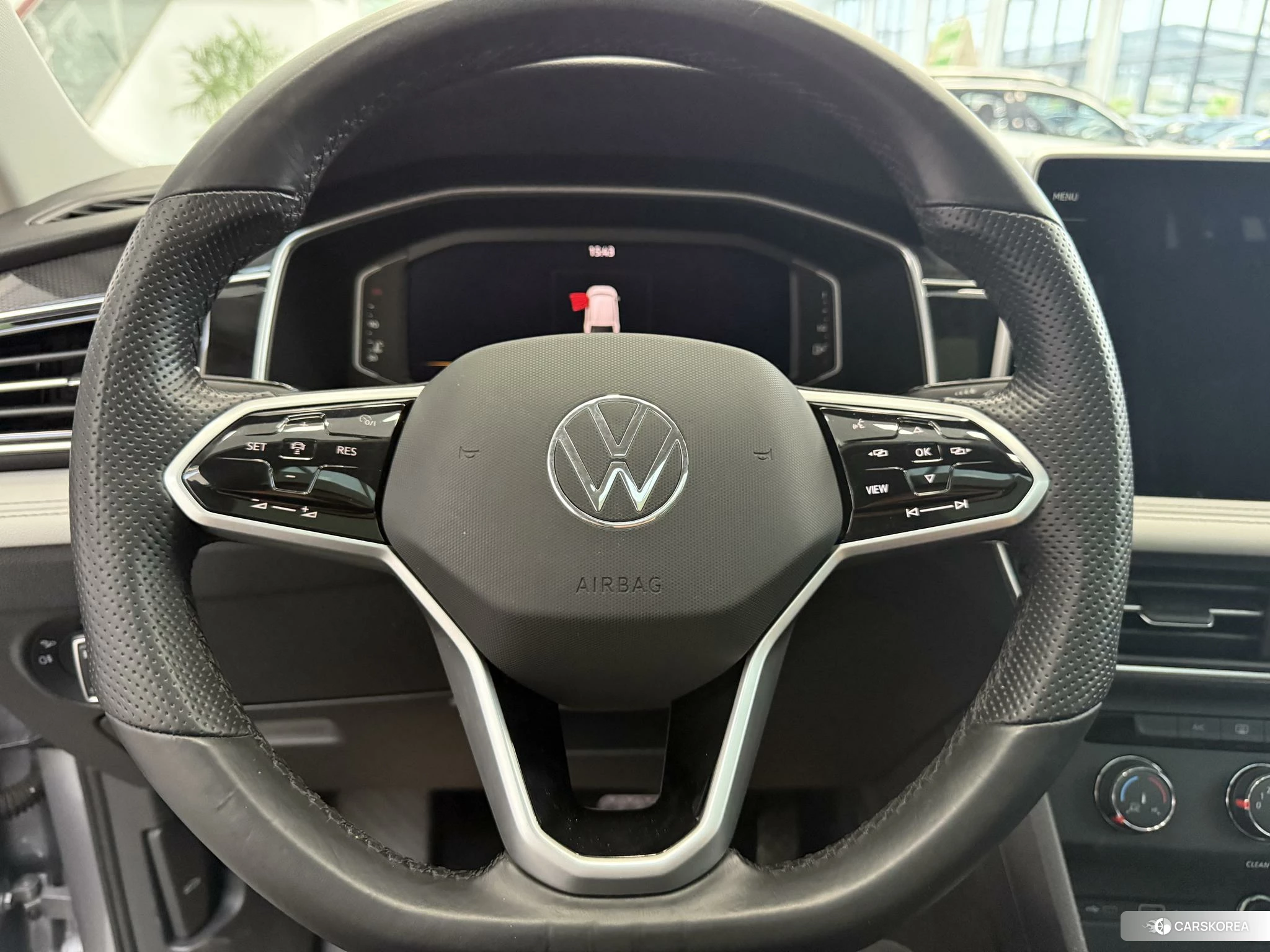 Volkswagen Tiguan L id 4453926 из Китая 24