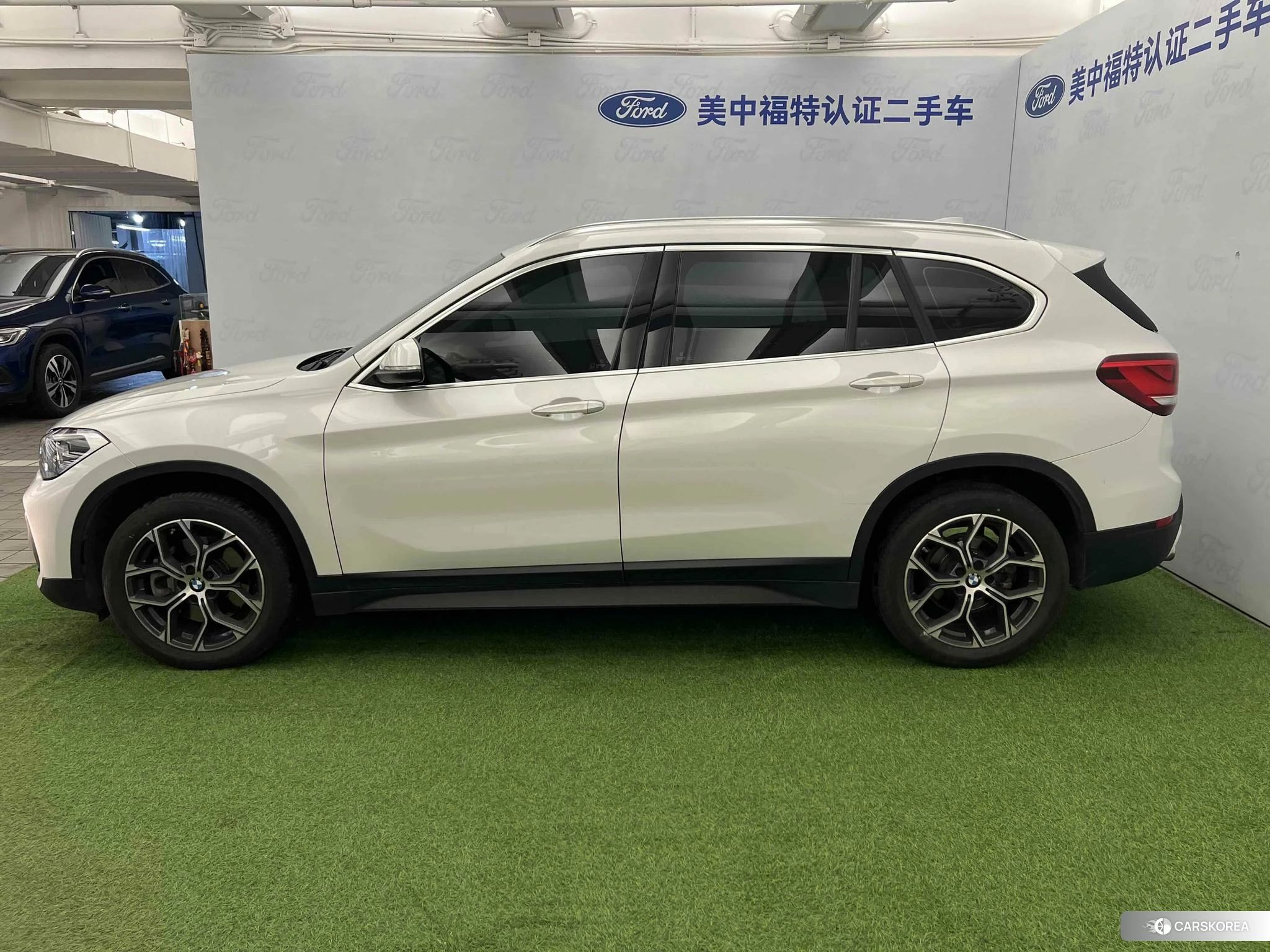 BMW X1 id 4504740 из Китая 9