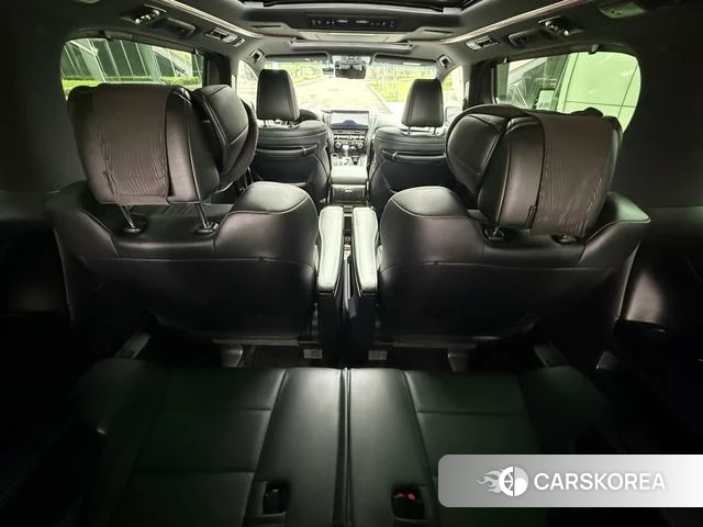 Lexus LM id 4219801 из Китая 18