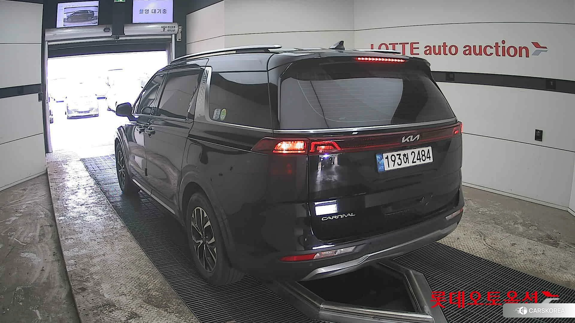 Kia Carnival id 3888402 из Кореи 37