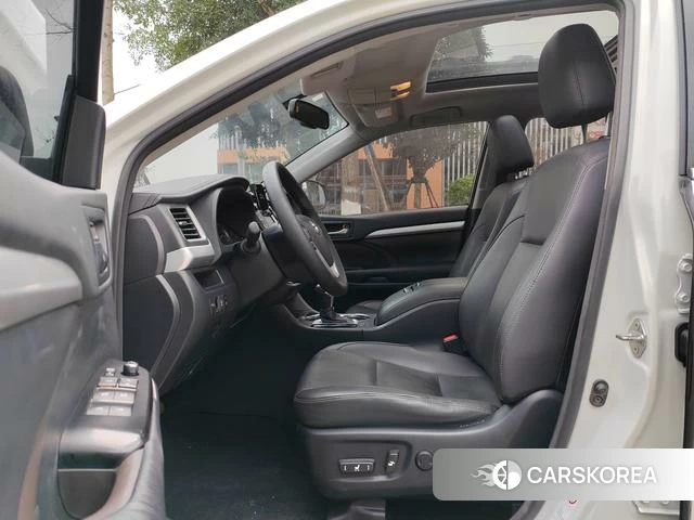 Toyota Highlander id 3920476 из Китая 16