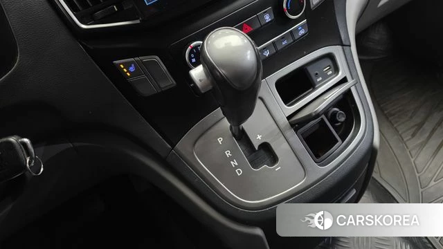 Hyundai The New Grand Starex id 4411259 из Кореи 19