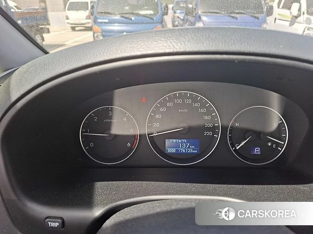 Hyundai The New Grand Starex id 4255229 из Кореи 11