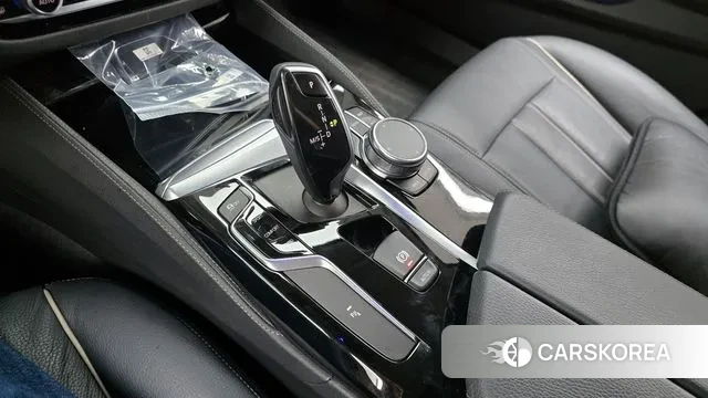 BMW 5 Series (G30) id 3134217 из Кореи 19