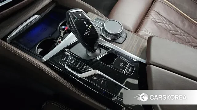 BMW 5 Series (G30) id 3660765 из Кореи 19