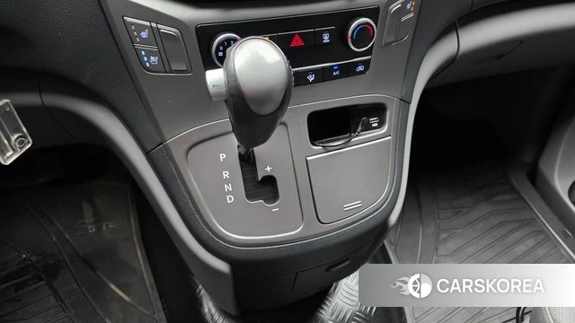 Hyundai The New Grand Starex id 4246008 из Кореи 29