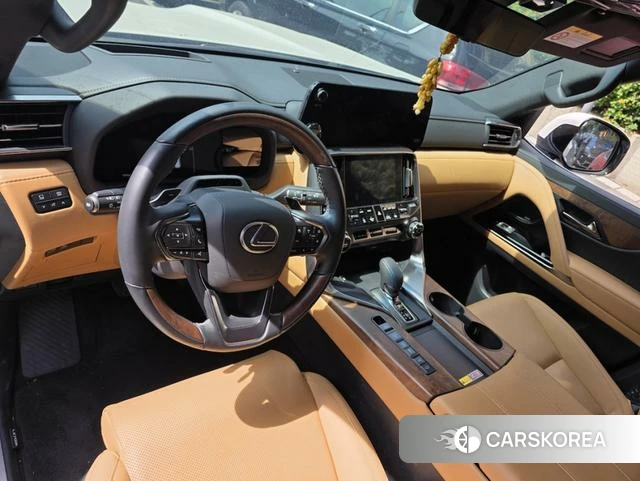 Lexus LX id 4334910 из Китая 9
