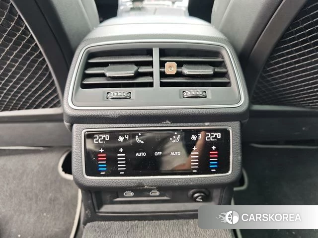 Audi A7L id 4348547 из Китая 16