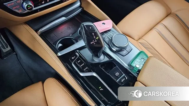 BMW 5 Series (G30) id 3360549 из Кореи 19