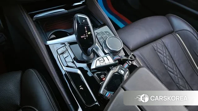 BMW 5 Series (G30) id 3534585 из Кореи 19