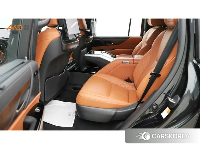 Lexus LX id 4260921 из Китая 9