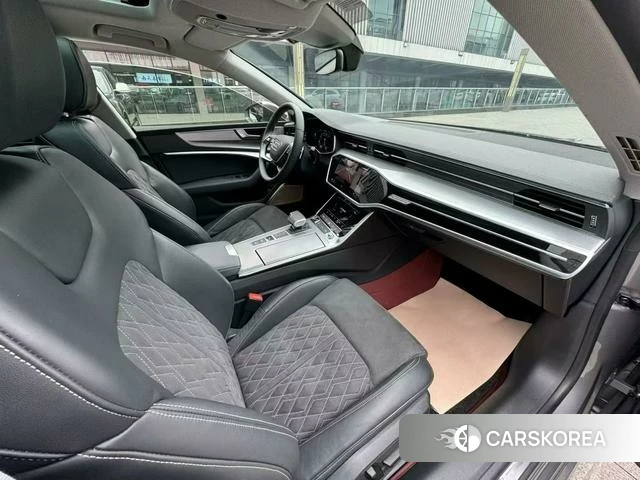 Audi A7L id 4265935 из Китая 9