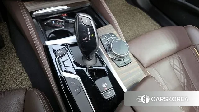 BMW 5 Series (G30) id 3474060 из Кореи 19