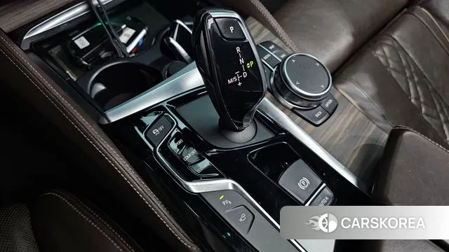 BMW 5 Series (G30) id 3449826 из Кореи 19