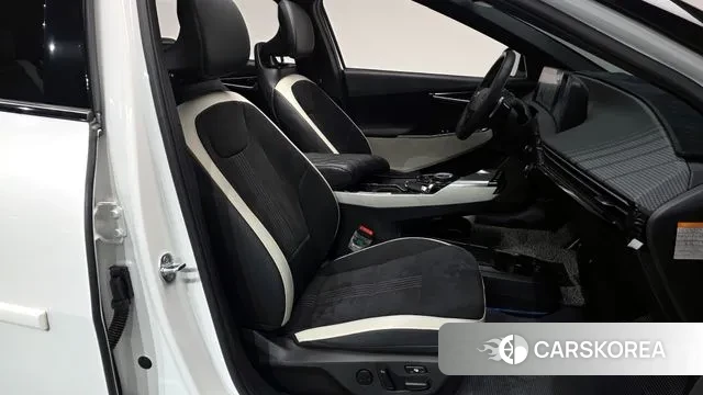 Kia EV6 id 3770383 из Кореи 19