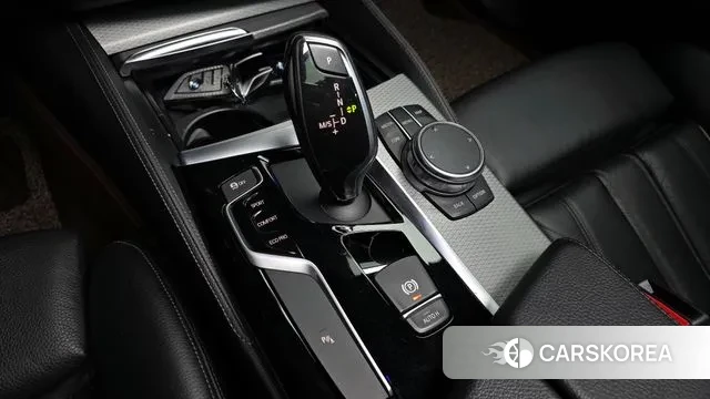 BMW 5 Series (G30) id 3345351 из Кореи 19