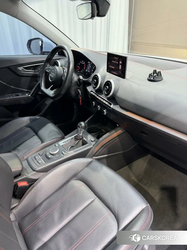 Audi Q2L id 4313620 из Китая 16
