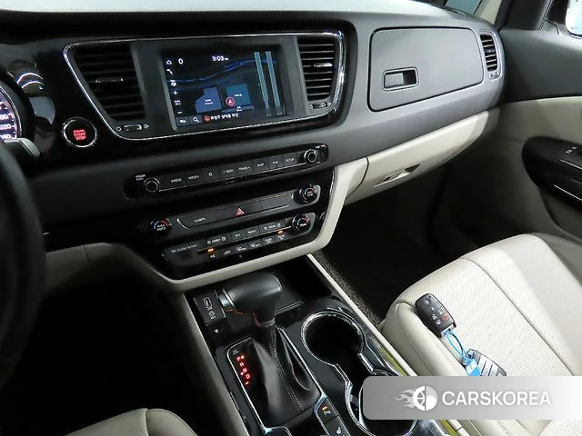 Kia The New Carnival id 4325498 из Кореи 19