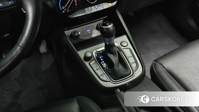 Hyundai The New Kona id 4506639 из Кореи 19
